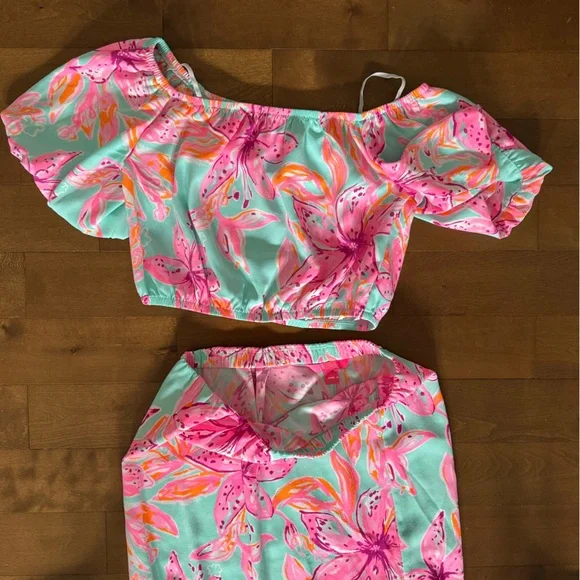 Lilly Pulitzer EUC Two piece set - Picture 3 of 4